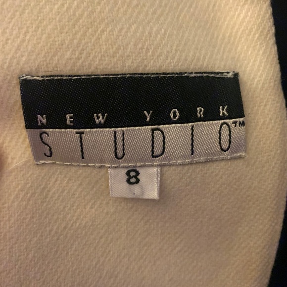 Women’s Ivory Blazer. - Picture 4 of 4